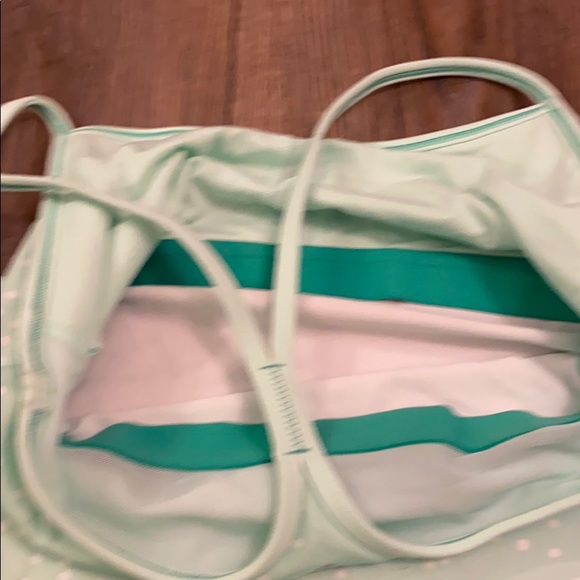 Lulu Lemon Tank - Picture 6 of 6